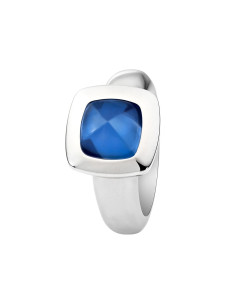 Ring with hydro quartz