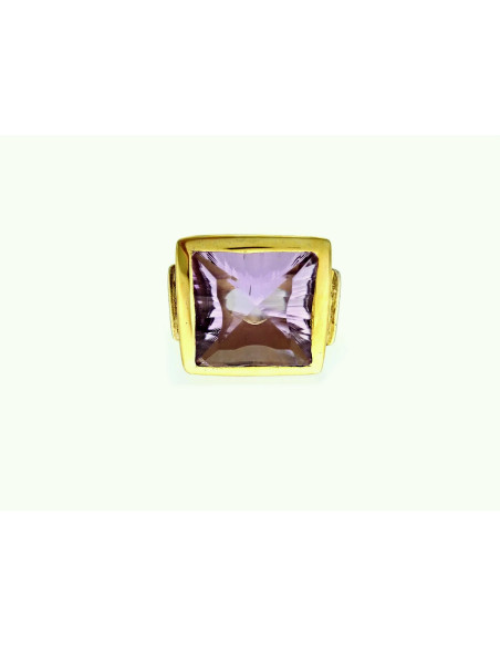 Square Amatist Ring