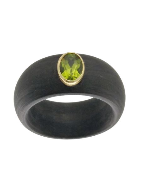 Carbon ring peridot
