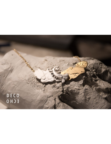 Collar Acanthus